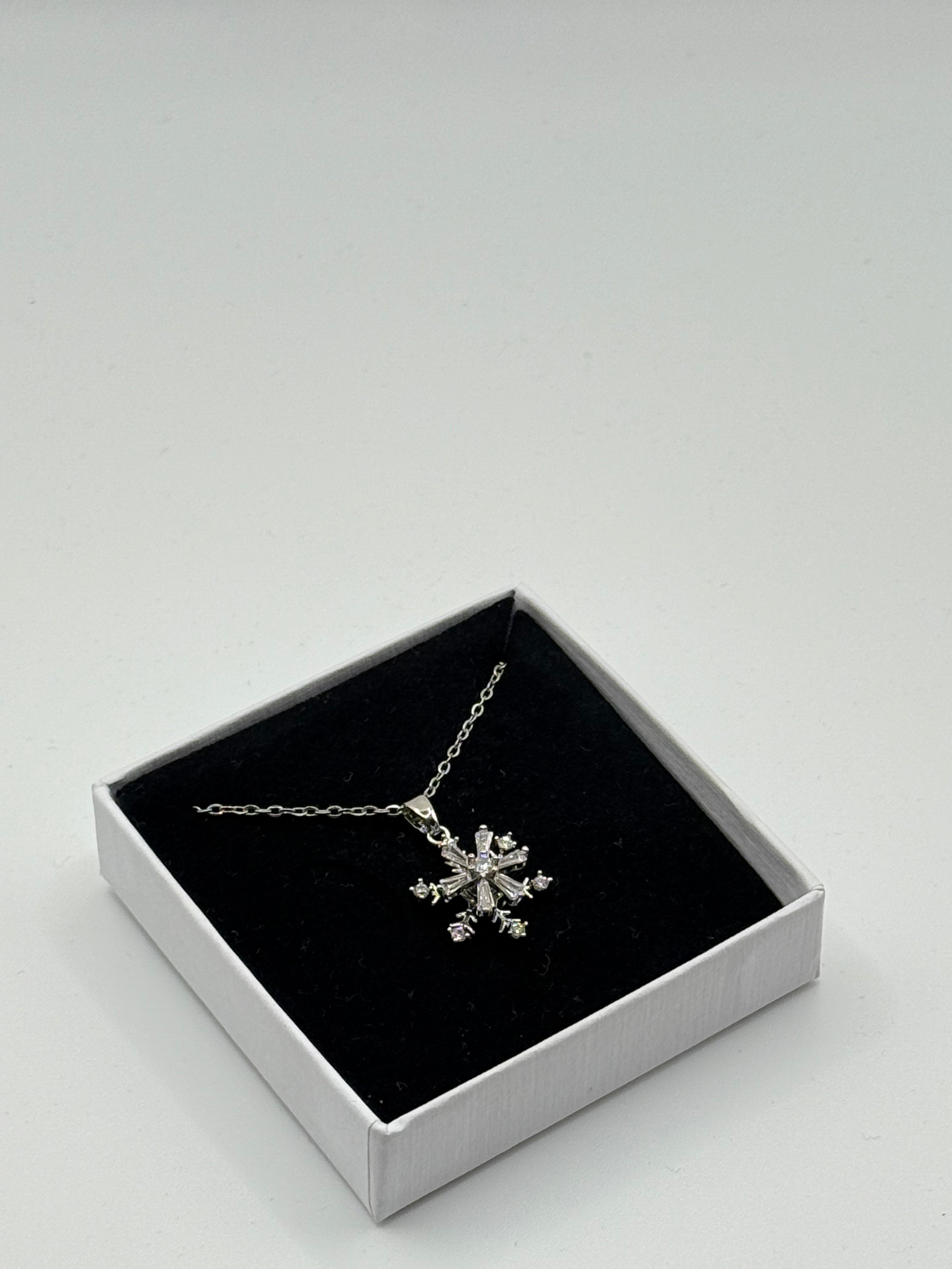 Frostella Necklace | 18K Vergoldet